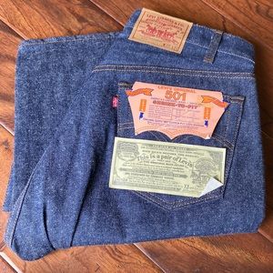 Original NWT Shrink to Fit Levi 501s